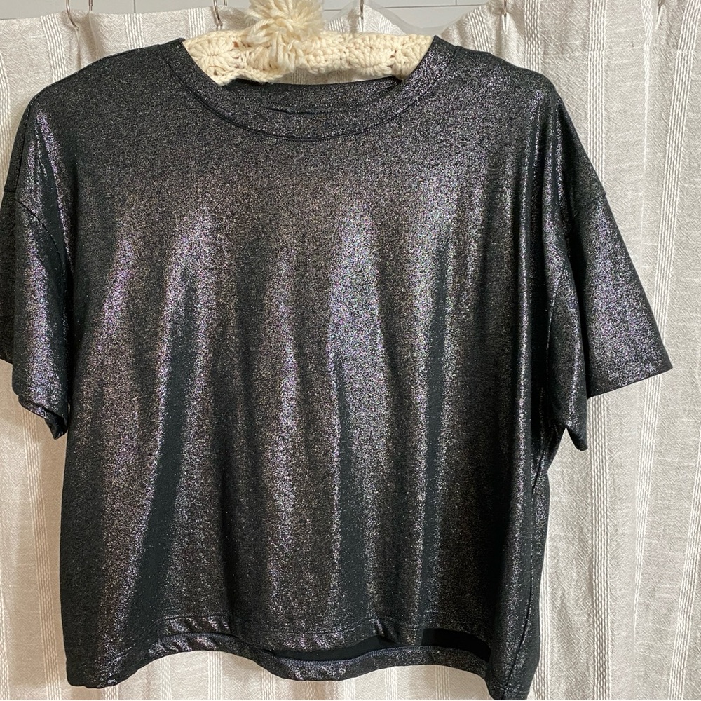 Victoria Sport Shimmering Black Crop Top Tee - Women's